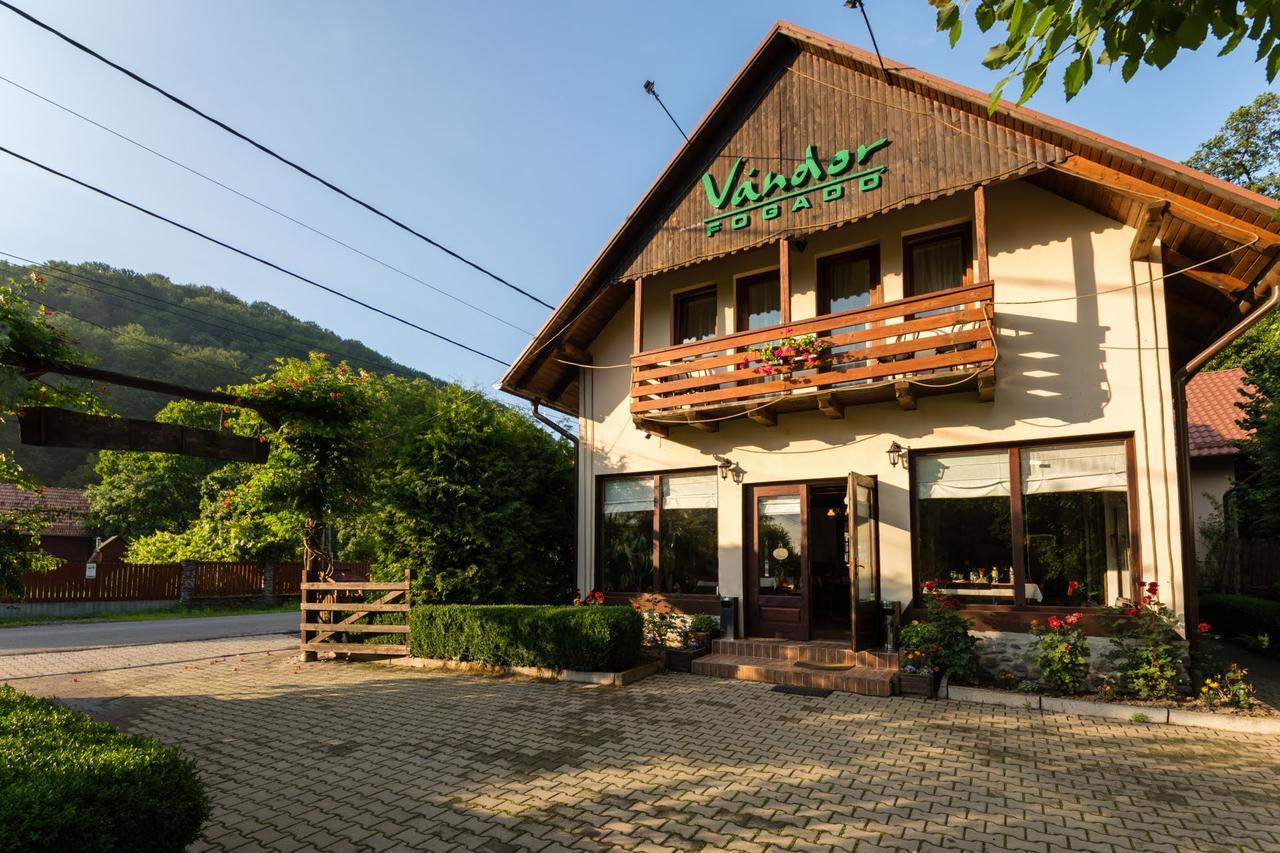 Pensiunea Restaurant Vandor Cîmpu Cetăţii Buitenkant foto